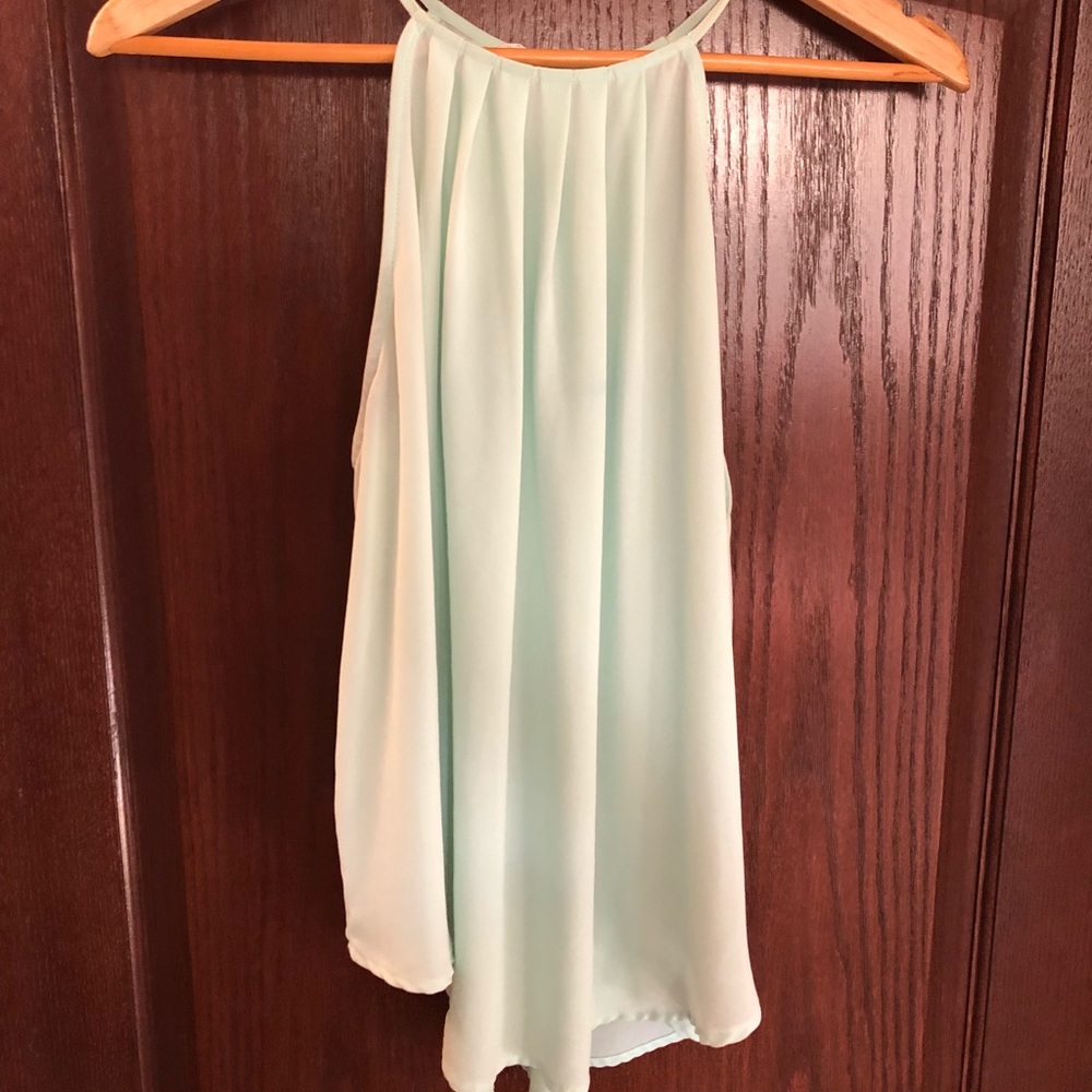 Bib neck top
